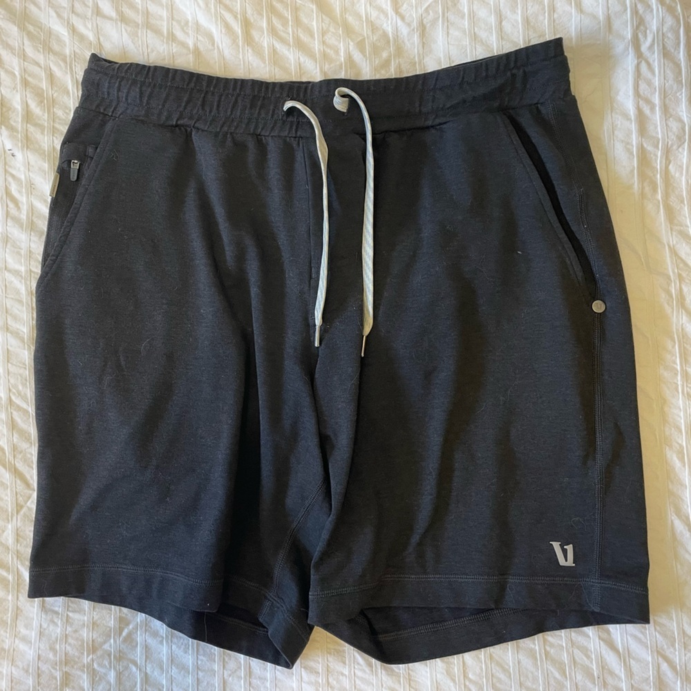 VUORI -Men's Ponto Performance Shorts. Heathered black, size small